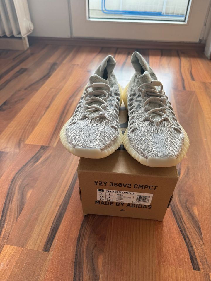 YZY Adidas 350 V2 CmpctSchuhe in Reppenstedt