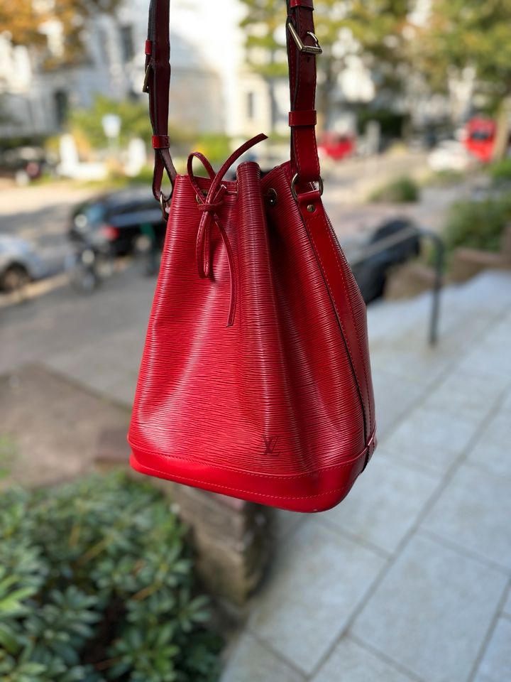 LOUIS VUITTON Tasche SAC NOÉ GRANDE EPI ROUGE rot Beutel Leder