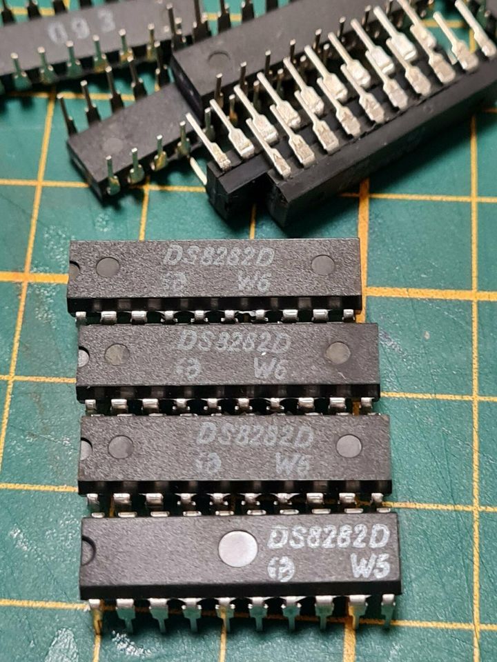Schaltkreis / IC / Halbleiter DDR RFT unbenutzt, ab 10 Cent G in Gera