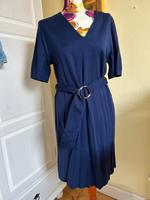 Marc Cain Kleid Gr. 40 N4 ❤️❤️ Bremen - Schwachhausen Vorschau