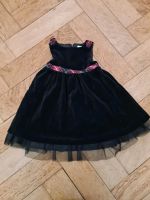 Samt-Kleid Mädchen schick Gr.80/86 Neuhausen-Nymphenburg - Neuhausen Vorschau