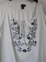 TCM Damen Shirtbluse Stickmuster 36/38 S ca. 164/170 weiß Hessen - Hofgeismar Vorschau