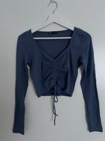 Cropped Langarm-Shirt mit Raffung Frankfurt am Main - Ostend Vorschau