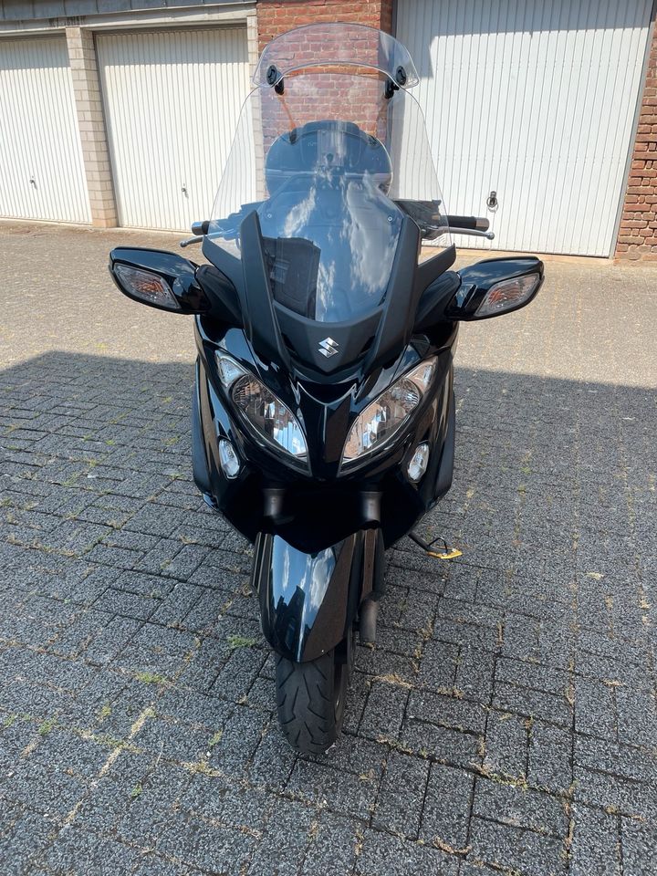 Burgman 650 Z Roller in Bedburg