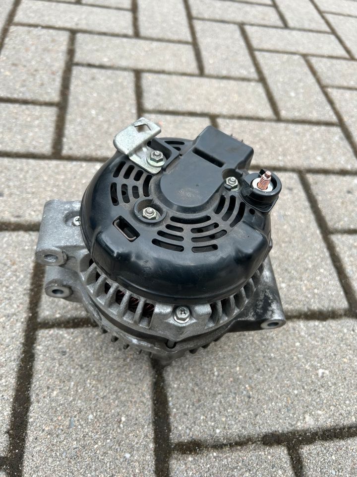 Defekte Lichtmaschine von Honda in Cloppenburg