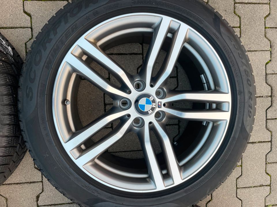 ORIGINAL BMW X6 F16 Winterreifen 255/50 R19 Reifen Satz Winter in Rodgau