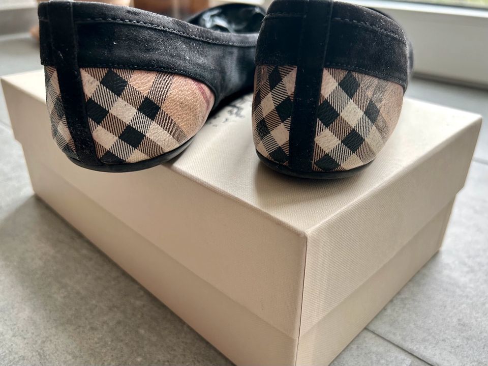 BURBERRY Damen Schuhe Ballerina Gr.41 in Waldkirch