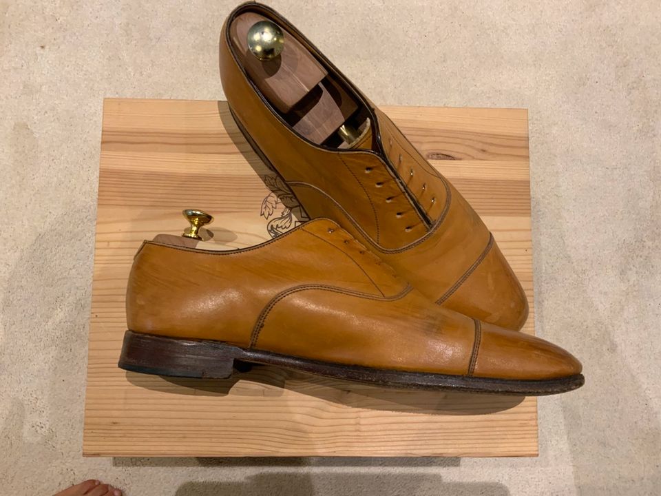 Loake Aldwych Gr. 9,5 Herrenschuhe Rahmengenäht Cognac-farben in Neunkirchen