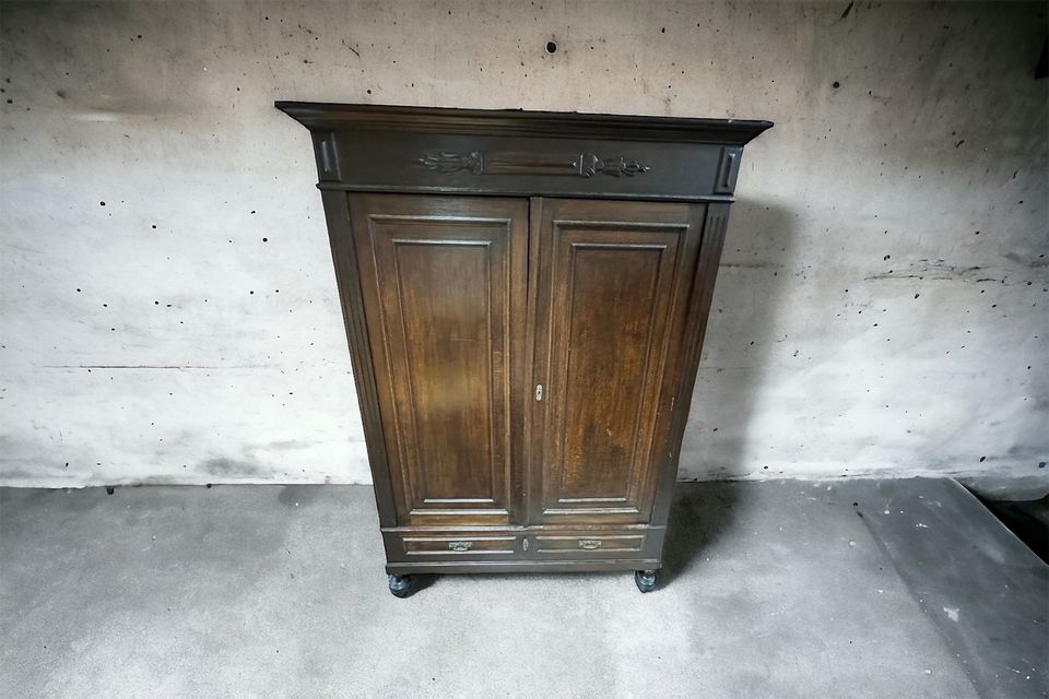 Antik Wäscheschrank Kleiderschrank Schrank 130x203x50cm in Düsseldorf