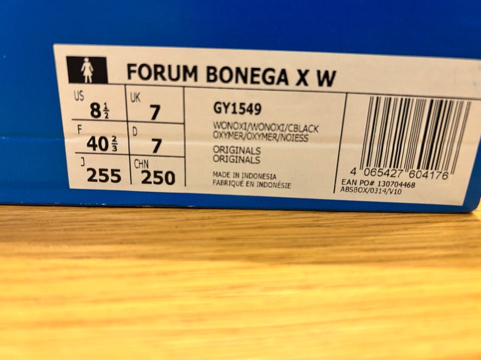 Adidas Forum Bonega X W Gr. 40 2/3 Original verpackt in Löhne