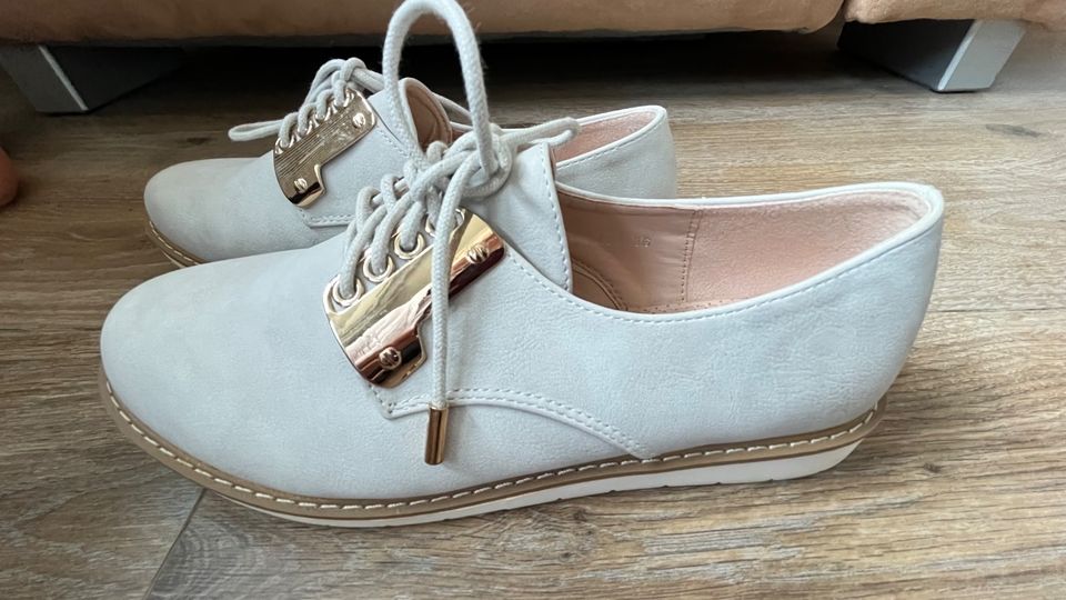 Sommerliche Schnürschuhe in Hellgrau mit Gold Details, Größe 36, in Stuttgart