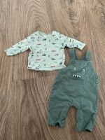 Baby T-Shirt & Latzhose Größe 56 Baden-Württemberg - Östringen Vorschau