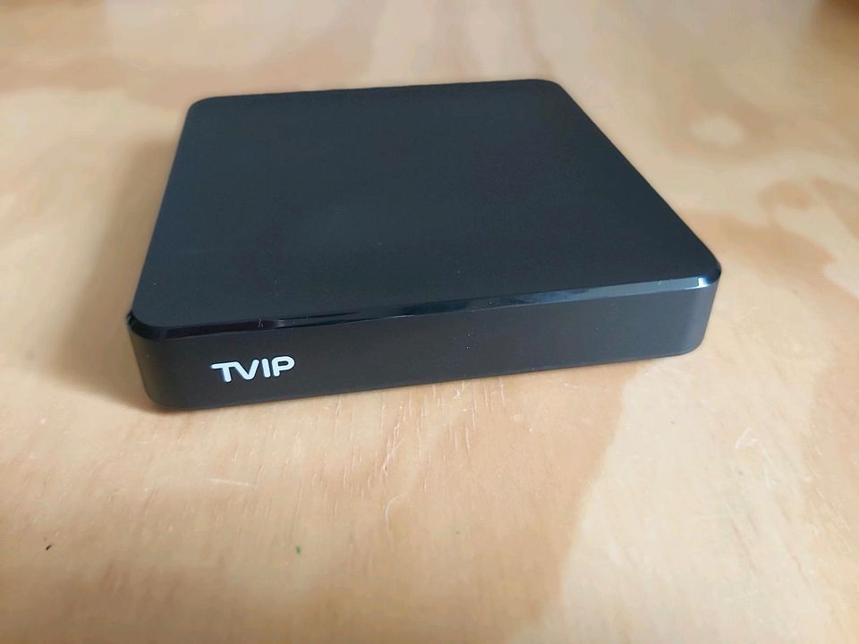 TVIP S-Box 705 4K Media Player WLAN + Bluetooth FB in Hamburg