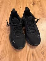 Puma sneaker schwarz gr 39 selten getragen Nordrhein-Westfalen - Rösrath Vorschau