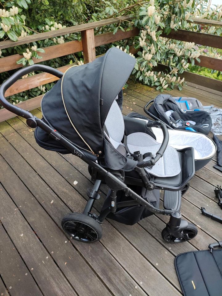 my junior VITA UNIQUE Kinderwagen Isofix oderGurt in Bremervörde