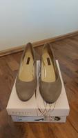 Damenpumps von Bugatti, Gr.39, beige, neu mit Etikett Nordrhein-Westfalen - Oberhausen Vorschau