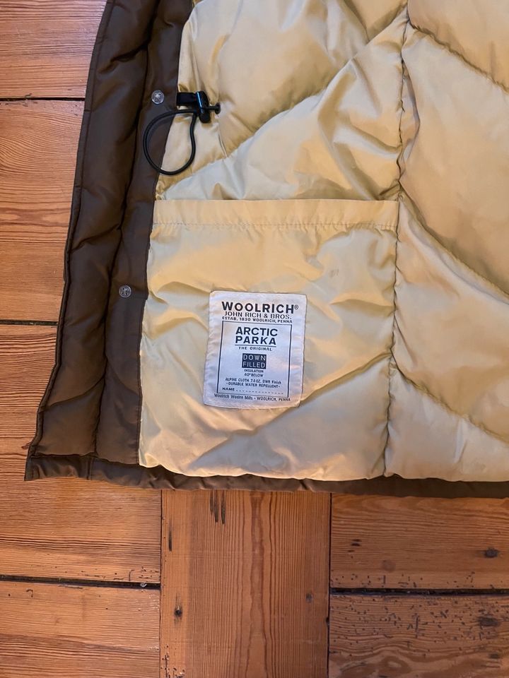 Original Woolrich Arctic Parka Pufferjacke Daunenjacke Moncler in Berlin