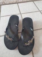 Tolle schwarze FlipFlop mit Steinen und Plateau 36 nur 5€ Herzogtum Lauenburg - Schönberg Vorschau