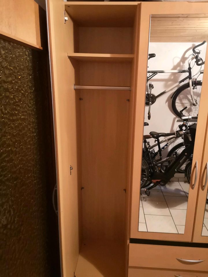 Kleiderschrank Schlafzimmer Büro Spiegeltüren Ankleidezimmer in Bibertal