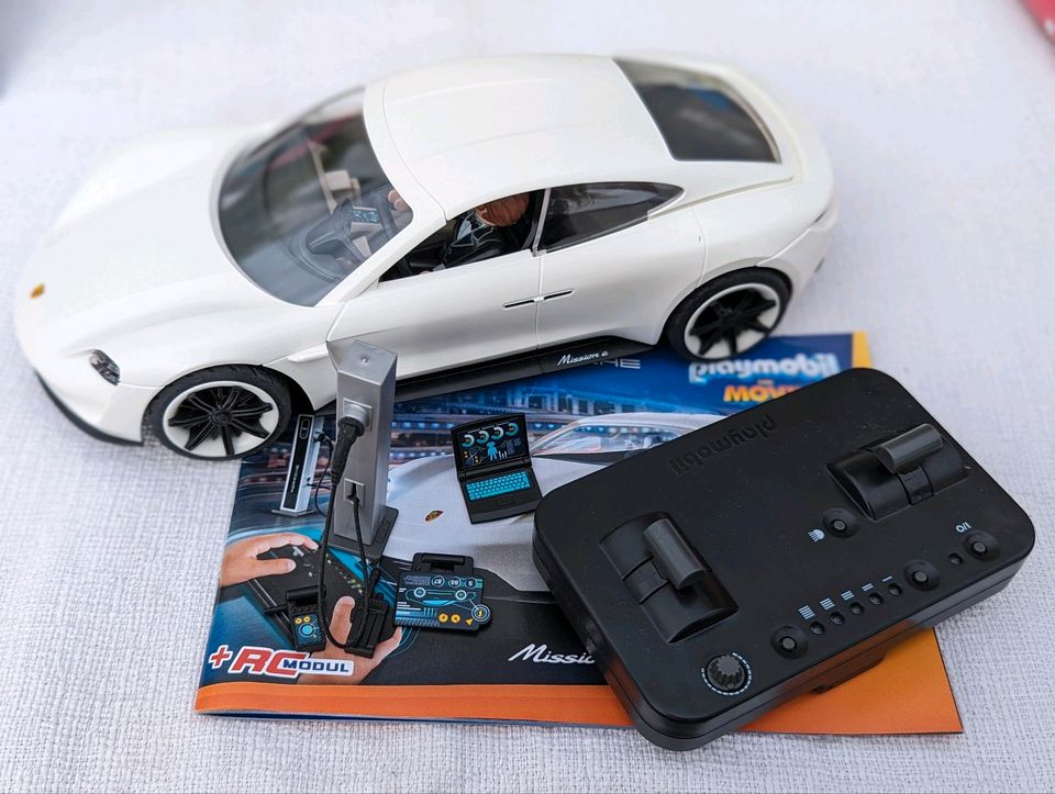 Playmobil Movie Porsche Nr 70078 +RC Modul in Braunschweig