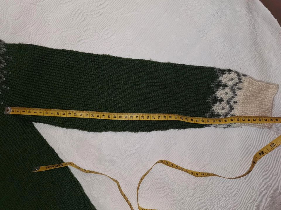 Pullover aus 100 % Schurwolle Wolle in Pulsnitz
