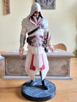 Assassin's Creed Brotherhood collector und Ezio Figur Bayern - Dietramszell Vorschau