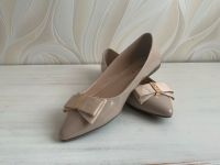 Damen Ballerina Schuhe Gr.38 mit Schleife beige Lack süß Baden-Württemberg - Pforzheim Vorschau