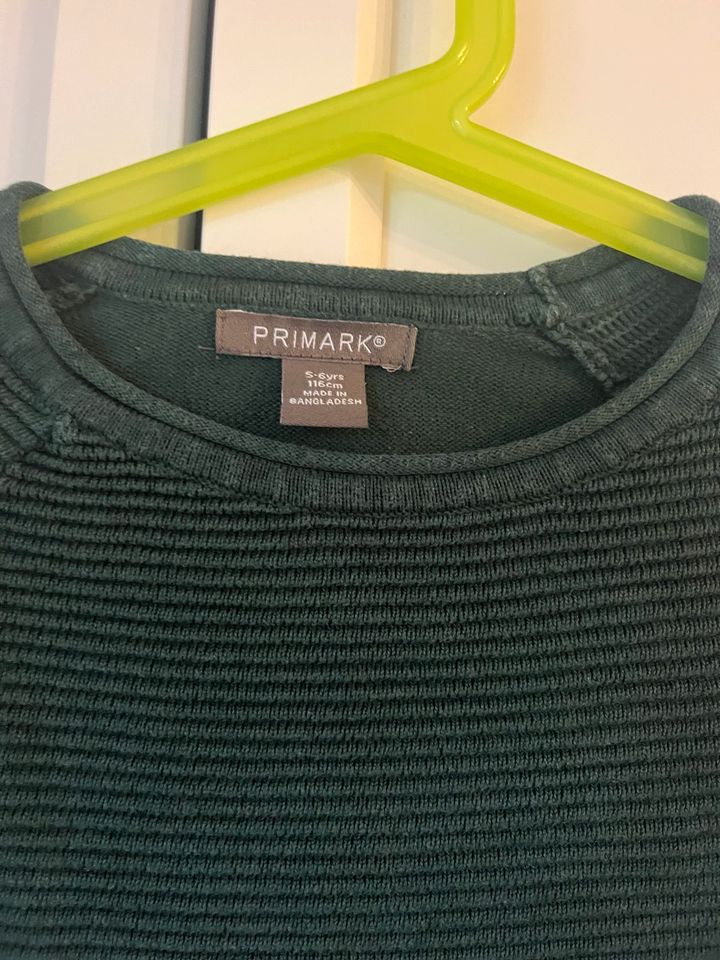 Strickpulli Primark in Darmstadt