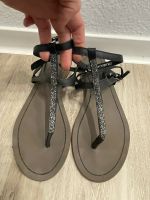 Akira Sandalen 41 schwarz Glitzer Riemchen Köln - Ehrenfeld Vorschau