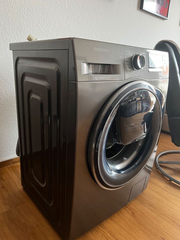 Samsung AddWash Waschmaschine grau WW80K6404QX/EG in Dresden