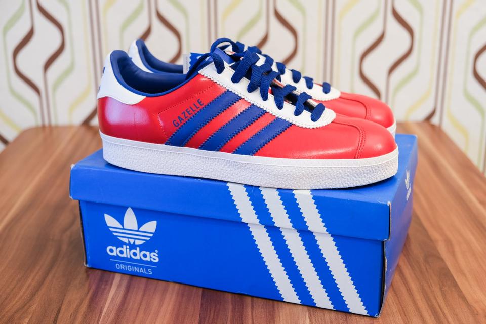 Adidas Gazelle II Captain America RARE NEU OVP US 6.5 EU39.5 in Hamburg Mitte HafenCity kleinanzeigen