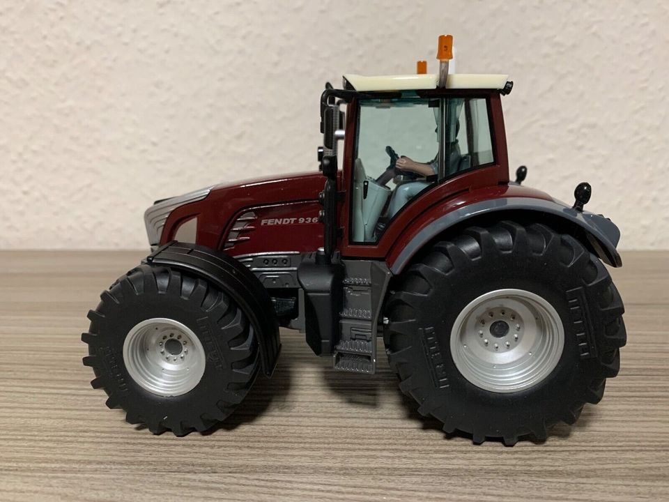 Siku Farmer 1:32, X991 000 286 000, Fendt 936 Vario  Limited Edit in Breckerfeld