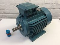 ABB 3ph Motor M20A112M2A 2900 r/min 4kW 7.82A Nordrhein-Westfalen - Korschenbroich Vorschau