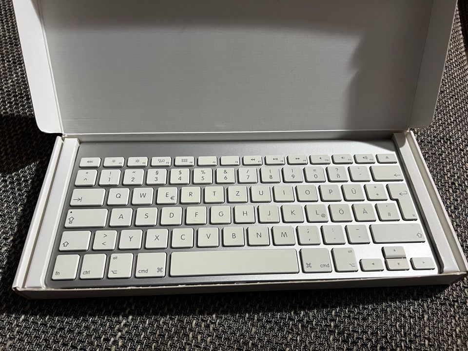 Apple Tastatur A1314 im top Zustand in Kühbach