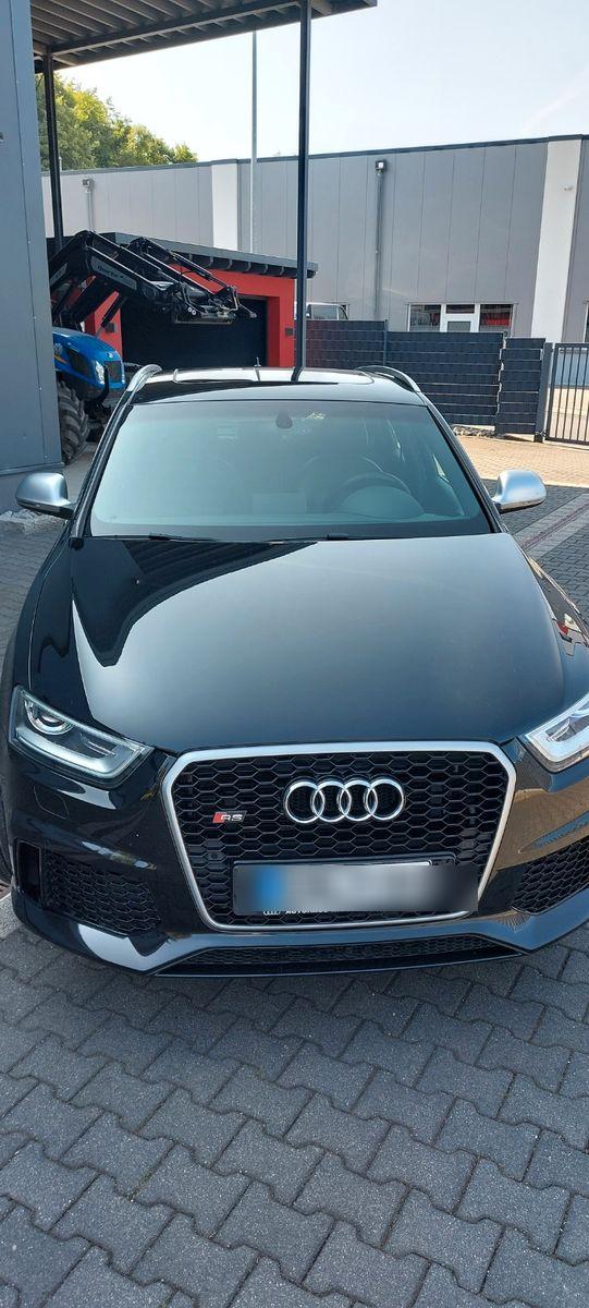 Abbildung des Autos Audi RSQ3 2.5 TFSI S tro…