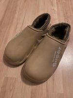 Hausschuhe Gartenclogs gefüttert NEU 40/41/42 beige blau 2 Paar Mecklenburg-Vorpommern - Wismar Vorschau