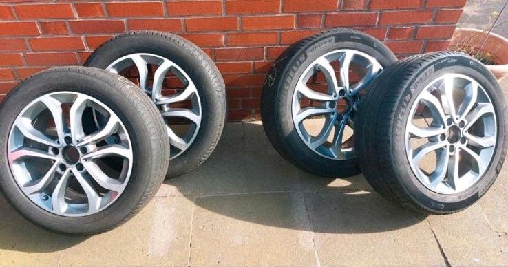 Mercedes Sommerräder Reifen Felgen C-Klasse W205 S205 in Barnstorf