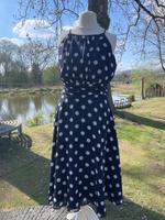 Swing Kleid blau mit Punkten Polka Dots Gr 36 Konfirmation Niedersachsen - Horneburg Vorschau