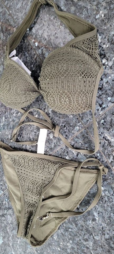 Zweiteiliger Bikini-Badeanzug von Ensored Gr. S Olive grün Khaki in Viersen