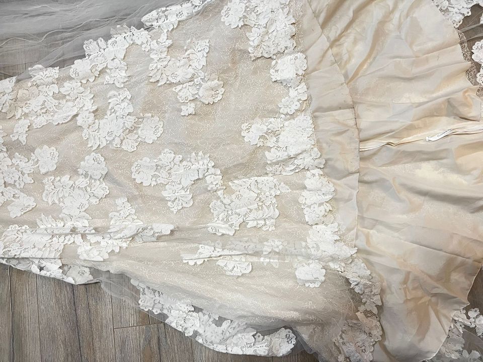 Hochzeitskleid Brautkleid Gr.38 Victoria&Vincent Ivory Neuwertig in Gladbeck