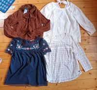 Vier elegante schicke Blusen Spitze Kleiderpaket Stickerei Gr.XS Niedersachsen - Vechta Vorschau
