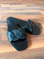 H&M Pantoletten Slides Leder schwarz Gr. 40 TOP Nordrhein-Westfalen - Neuss Vorschau