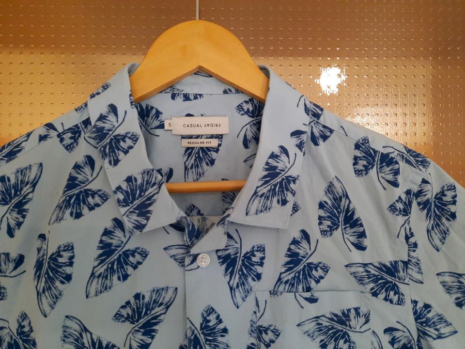 Sommerhemd Hawaii Hemd Hemd kurzarm Gr.S Casual Friday in Wilsdruff