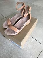 Süße Sandale von UGG, Leder, Gr. 37, wie neu! Nordrhein-Westfalen - Frechen Vorschau