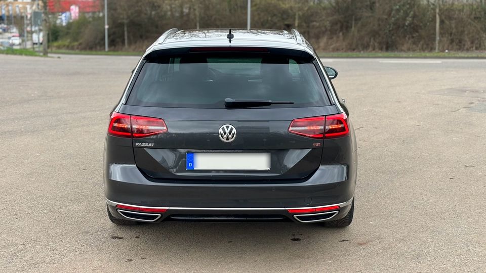 VW Passat Variant Highline ( Vollausstattung) in Saarbrücken