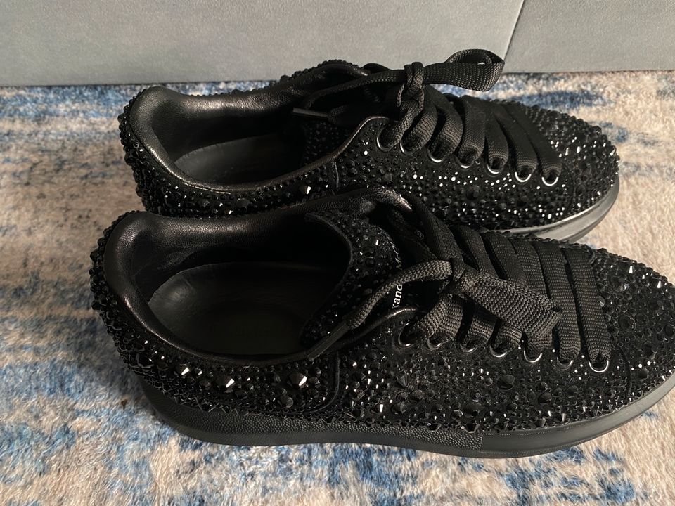 Alexander McQueen Sneaker Schuhe unisex 41,5 41 42 Leder Kristall in Düsseldorf