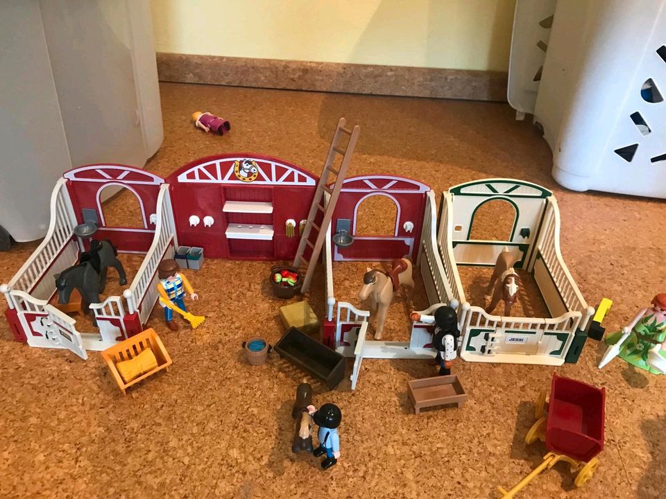 Playmobil Pferdestall in Lübbecke 