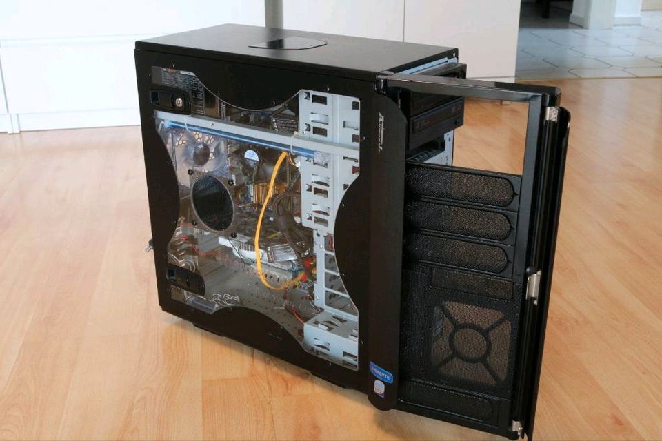 Gaming Pc aus 2009 in Gau-Weinheim