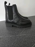 Marc O'Polo Boots Leder schwarz Gr.38  Neu Niedersachsen - Jever Vorschau