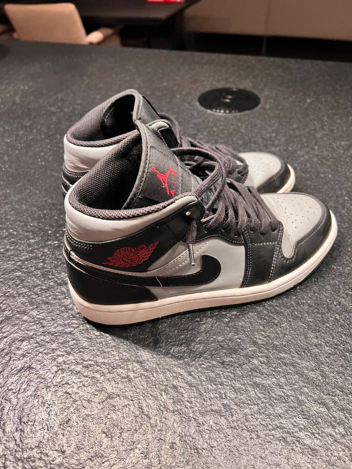 Nike Air Jordan Gr 40 Turnschuh original in Kevelaer